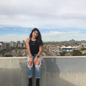 Meet your Posher, Alyssa